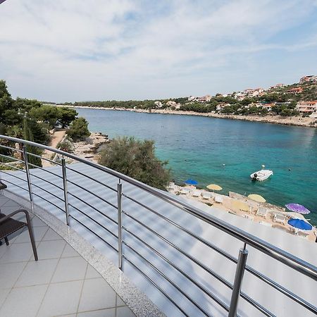 Apartment Dragan Grubisic Примоштен Экстерьер фото